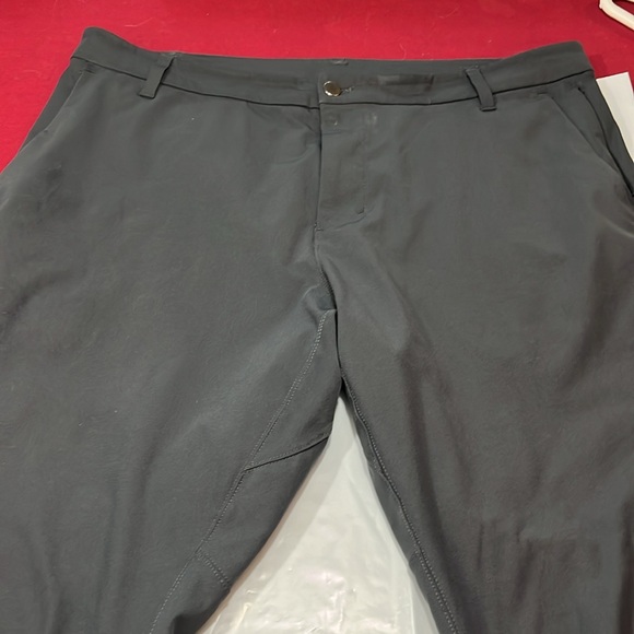Lululemon GRAY Commission Pant 38 men SHORT INSEAM snap back pockets tapered leg - Picture 6 of 16